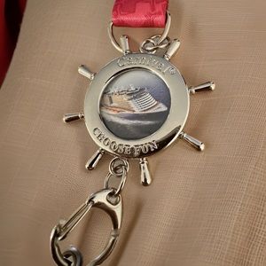 CRUISE 🚢 Ready bundle. Carnival Cruise photo Line ID Lanyard + 🏝️ Towel clips